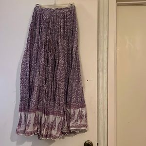 Purple Printed maxi dress with elastic waist band and full skirt